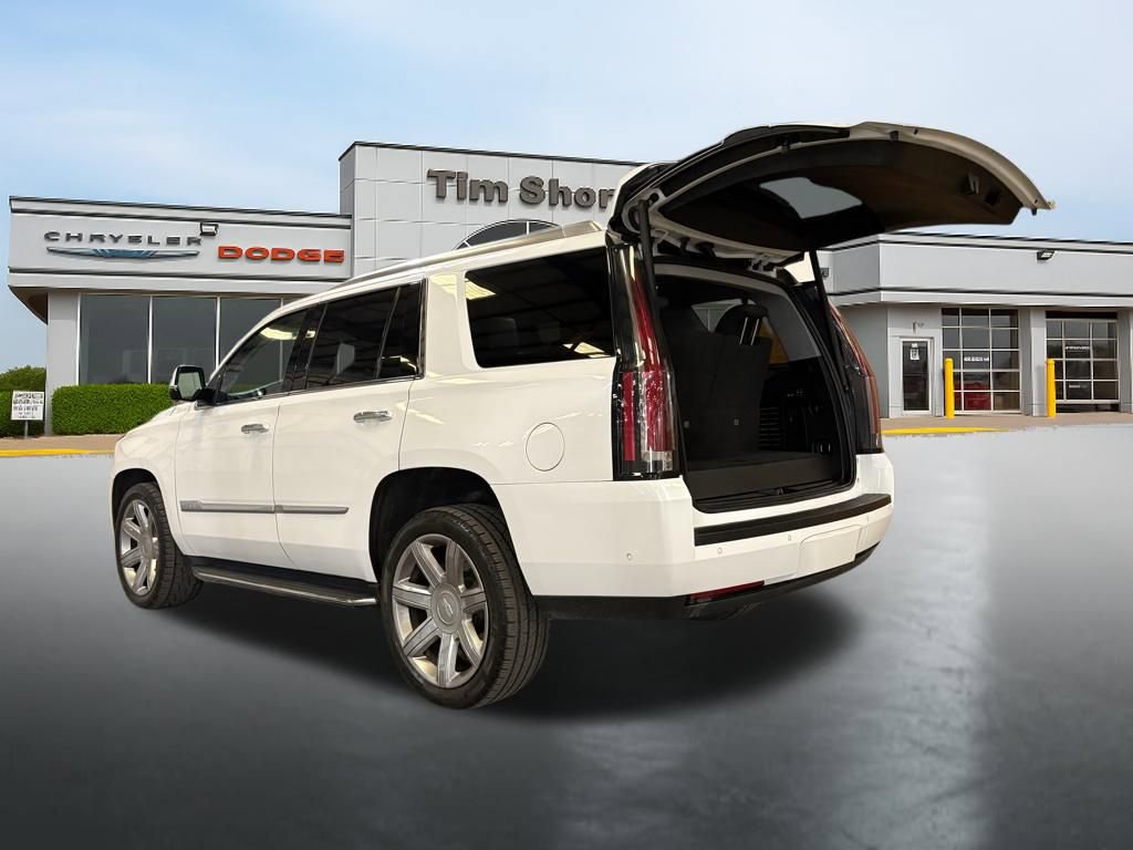Used 2020 Cadillac Escalade Premium Luxury image 17