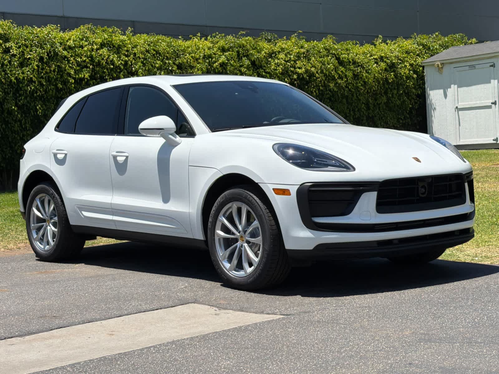 New 2026 Porsche Macan AWD/4WD image 10