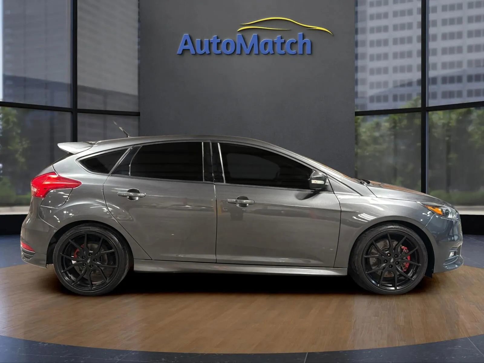 Used 2017 Ford Focus ST w/ Equipment Group 401A image 13