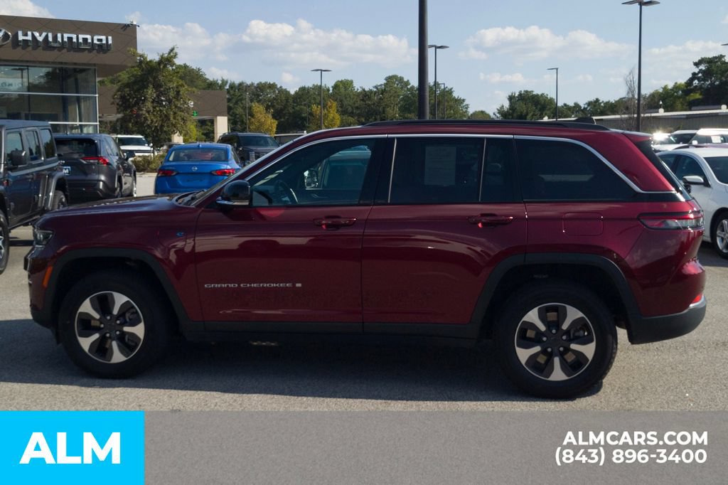Used 2024 Jeep Grand Cherokee Limited 4xe AWD/4WD image 11