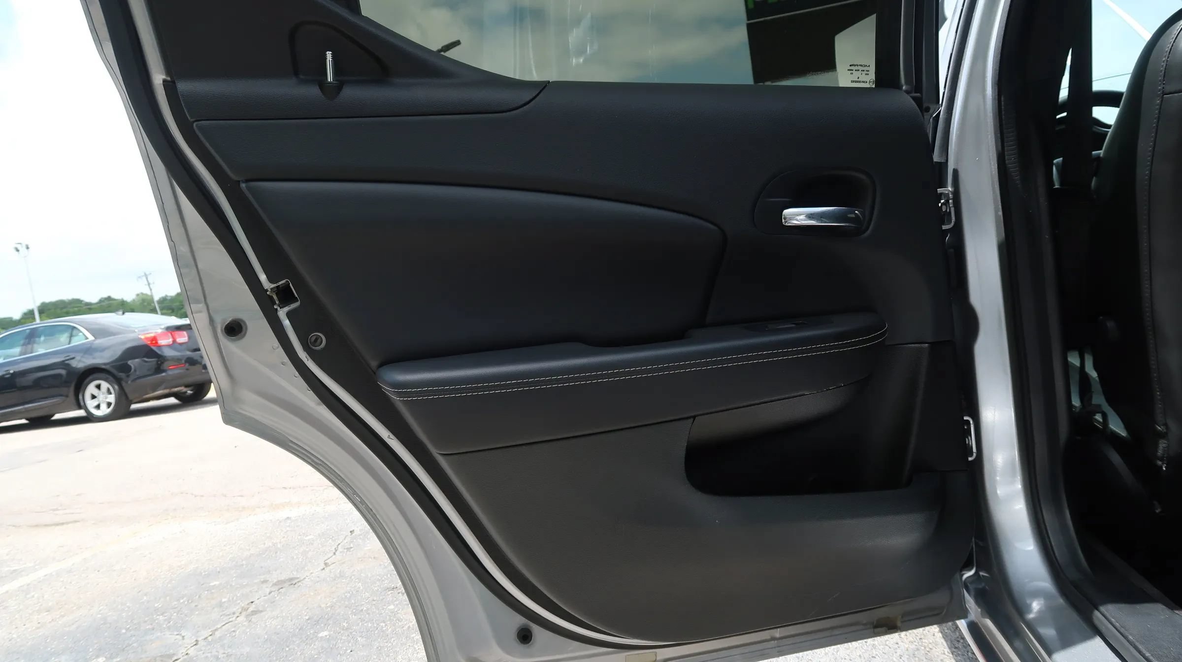Used 2014 Dodge Avenger SXT FWD image 45