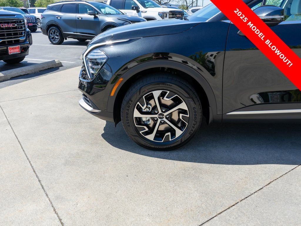 New 2025 Kia Sportage EX image 27