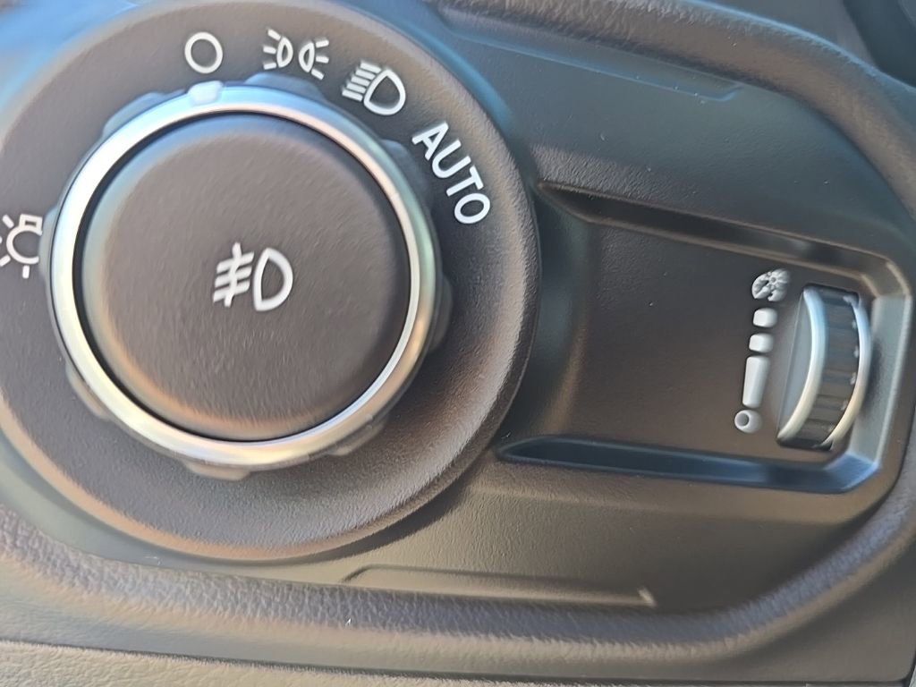 New 2025 Jeep Wrangler Unlimited Sahara AWD/4WD image 9