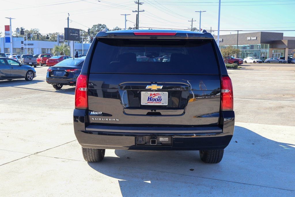 Used 2018 Chevrolet Suburban LT image 19