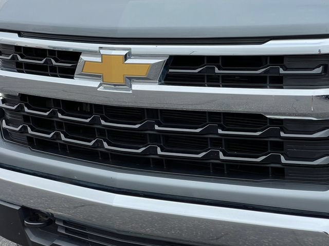 Used 2023 Chevrolet Silverado 1500 LT AWD/4WD image 41