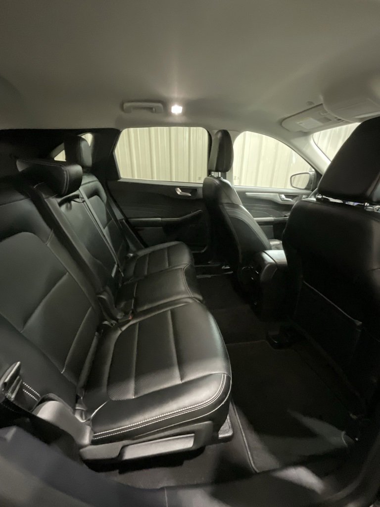 Used 2022 Ford Escape Titanium image 12