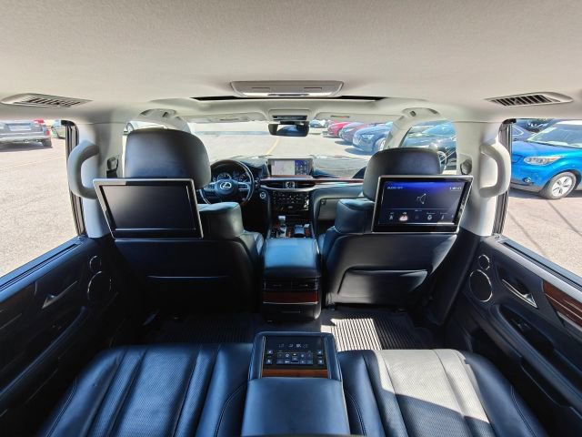 Used 2018 Lexus LX 570 4WD image 36