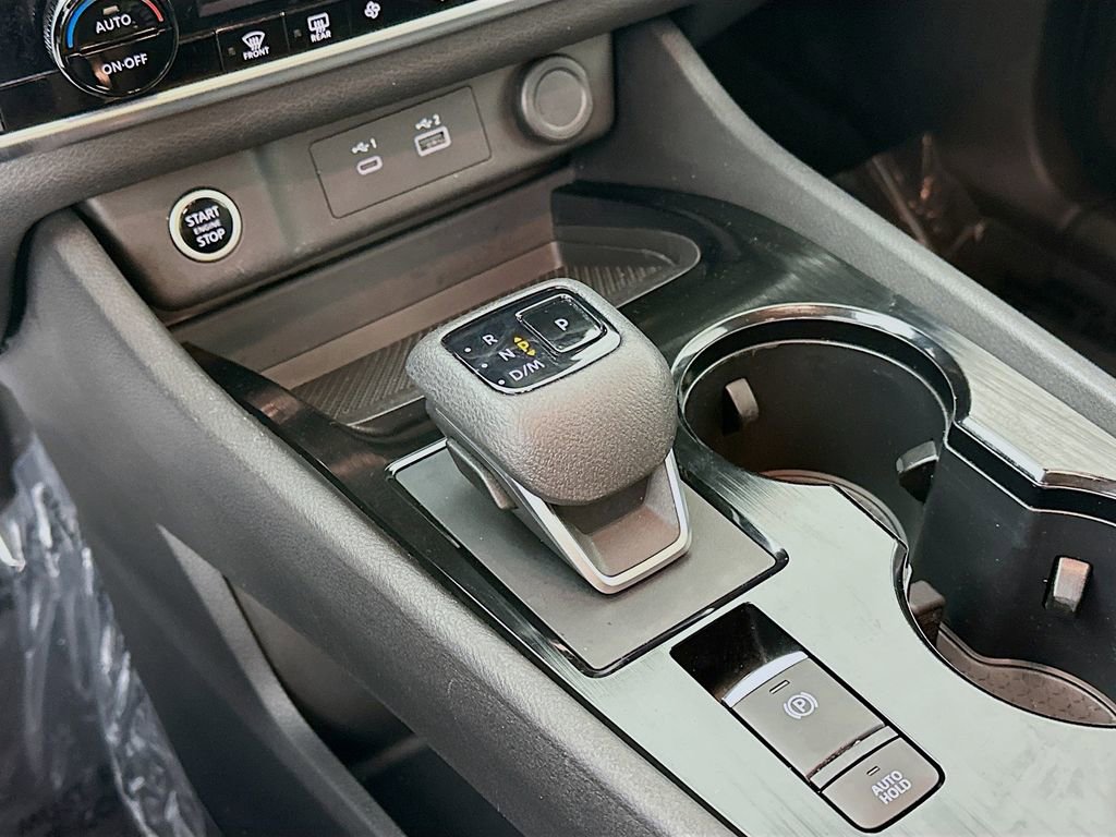 Certified 2023 Nissan Rogue SV image 19