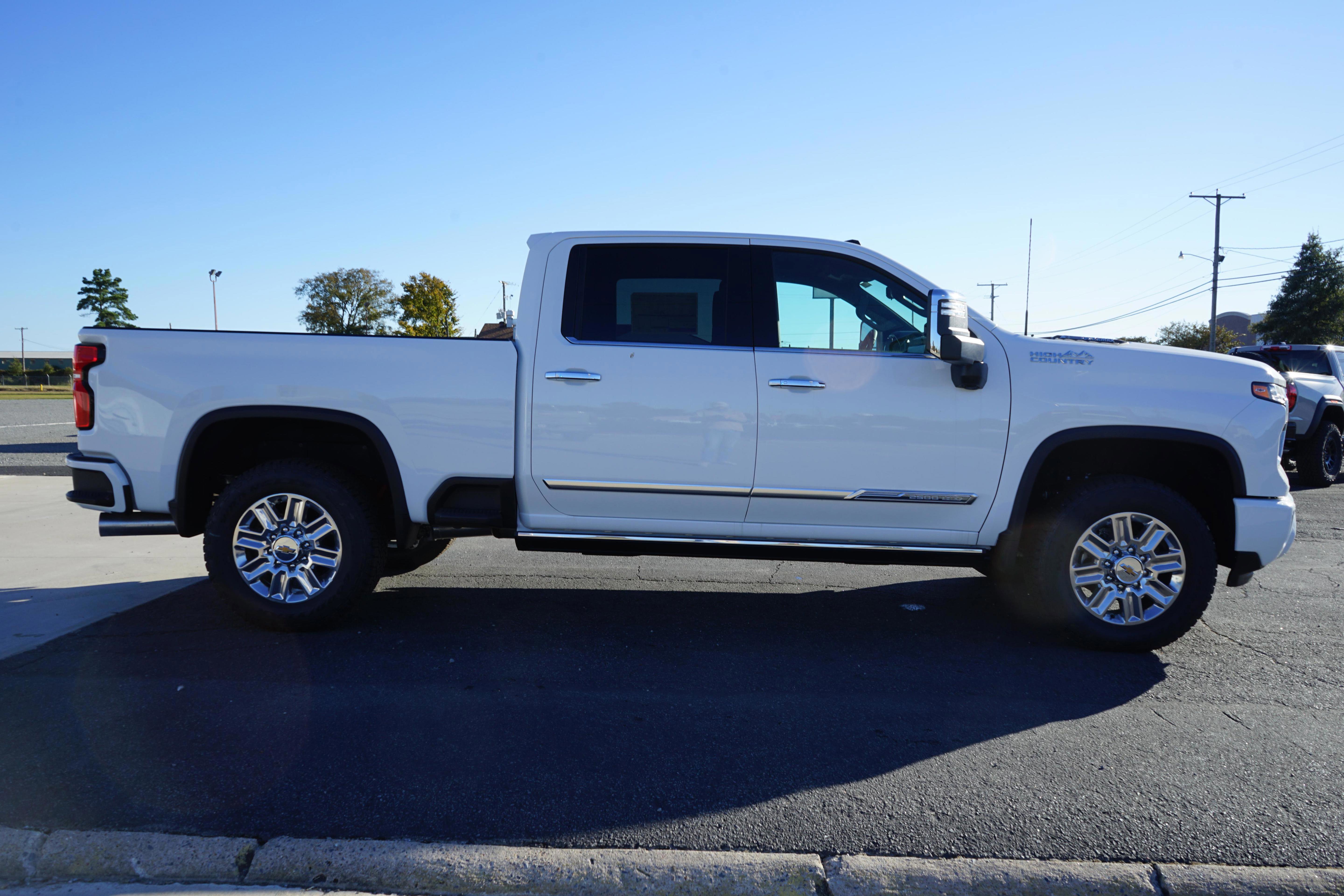 New 2025 Chevrolet Silverado 2500 High Country w/ Technology Package image 6