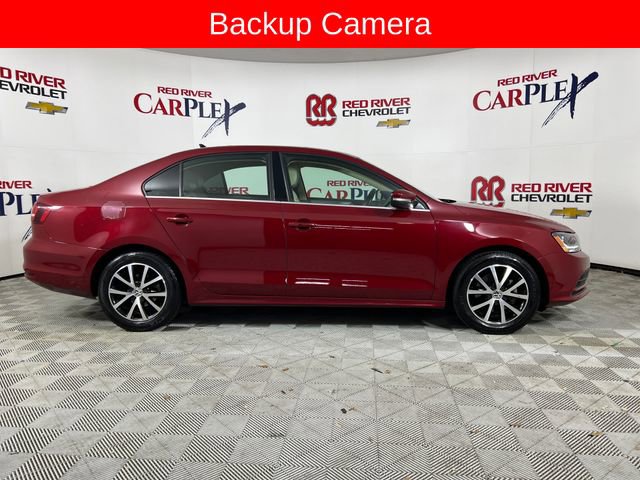 Used 2017 Volkswagen Jetta SE image 9