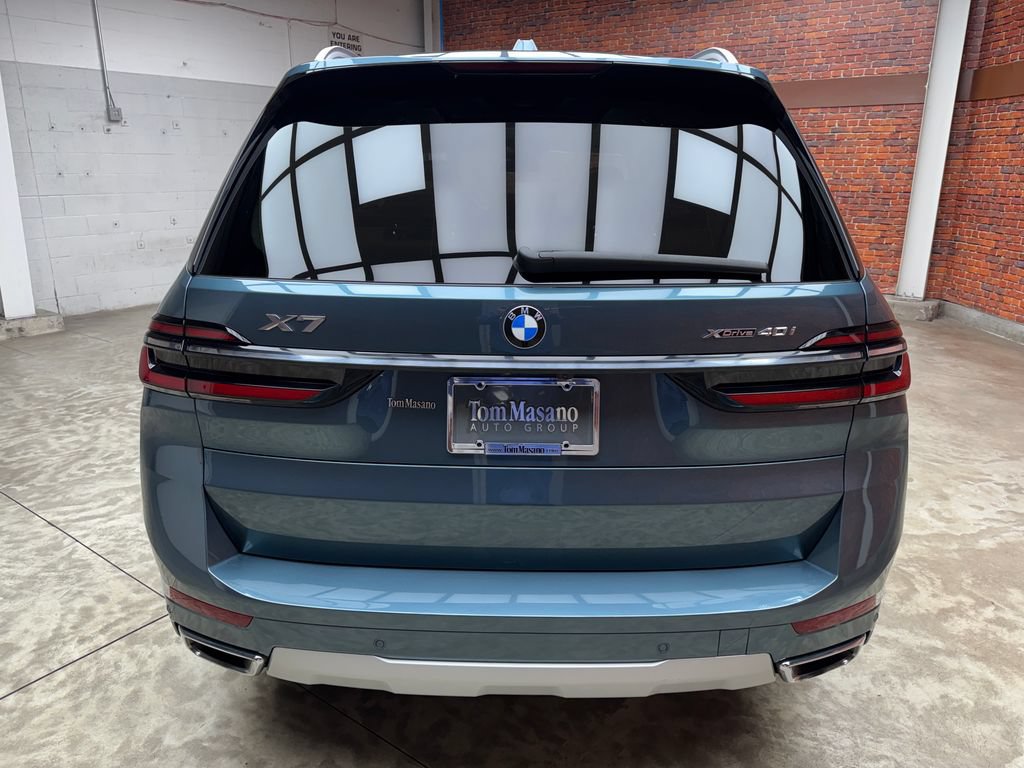Certified 2024 BMW X7 xDrive40i w/ Executive Package AWD/4WD image 4