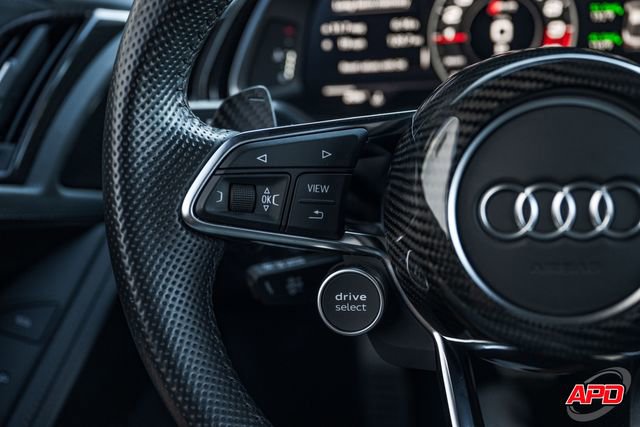 Used 2018 Audi R8 V10 w/ Premium Package image 94