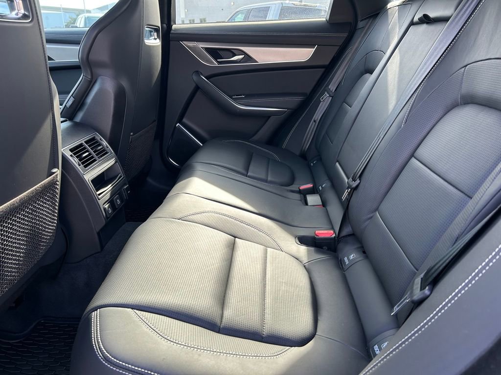 Used 2024 Jaguar F-PACE R-Dynamic S AWD/4WD image 16