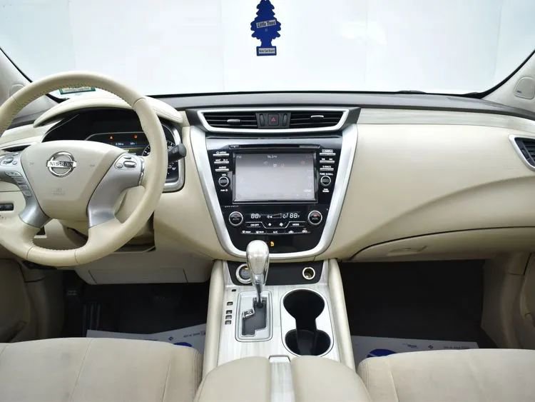 Used 2016 Nissan Murano SV w/ Premium Package image 19