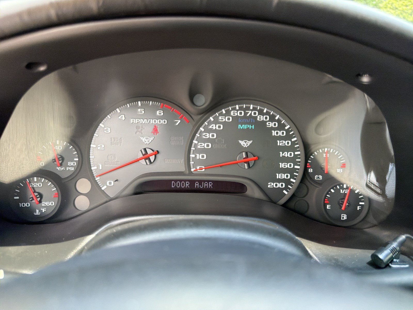 Used 2000 Chevrolet Corvette Coupe w/ Roof Pkg RWD image 19