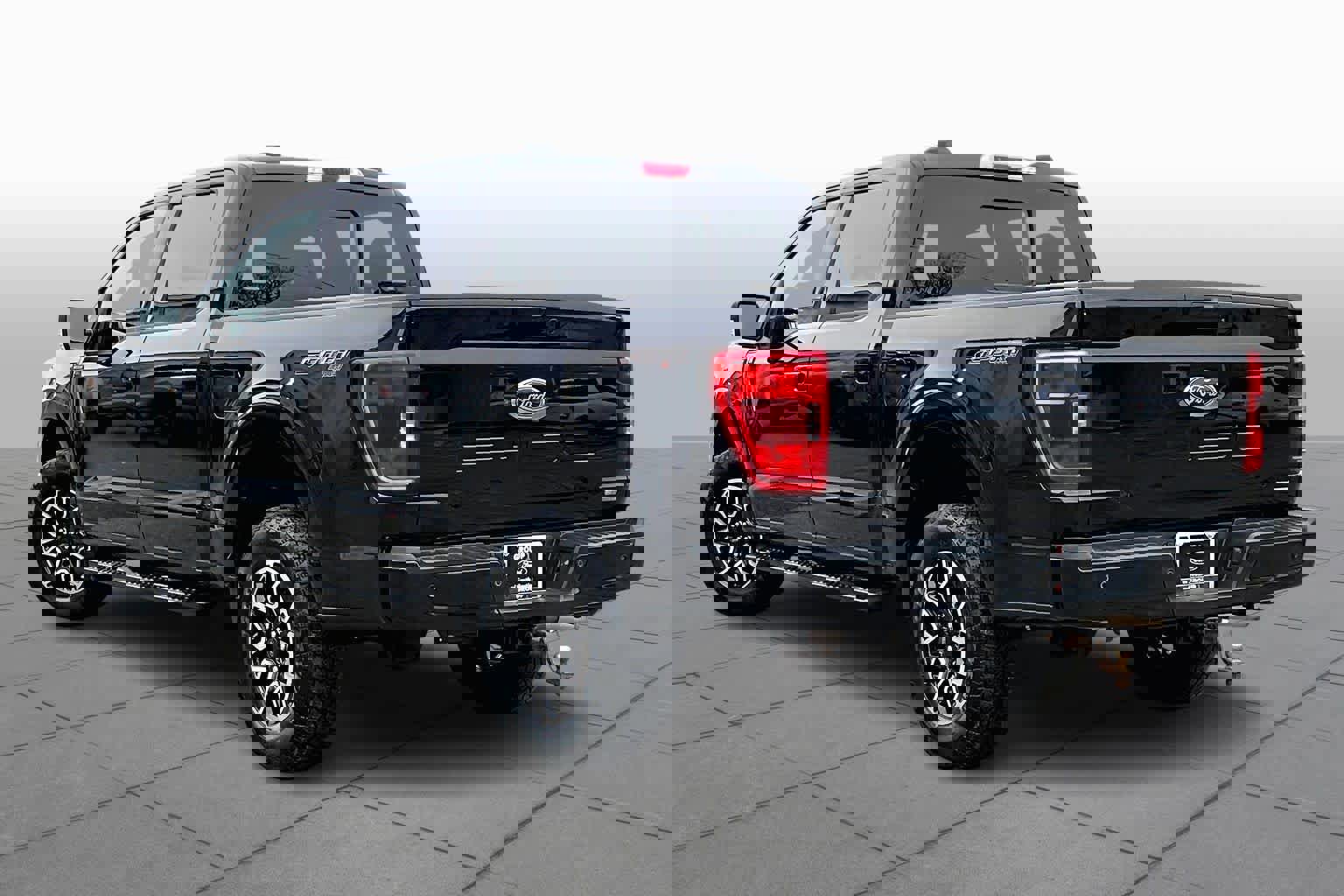 Certified 2022 Ford F150 XLT w/ Equipment Group 302A High image 12