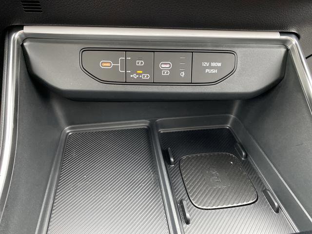 New 2026 Kia Carnival SX w/ SX Dark Edition Package image 25