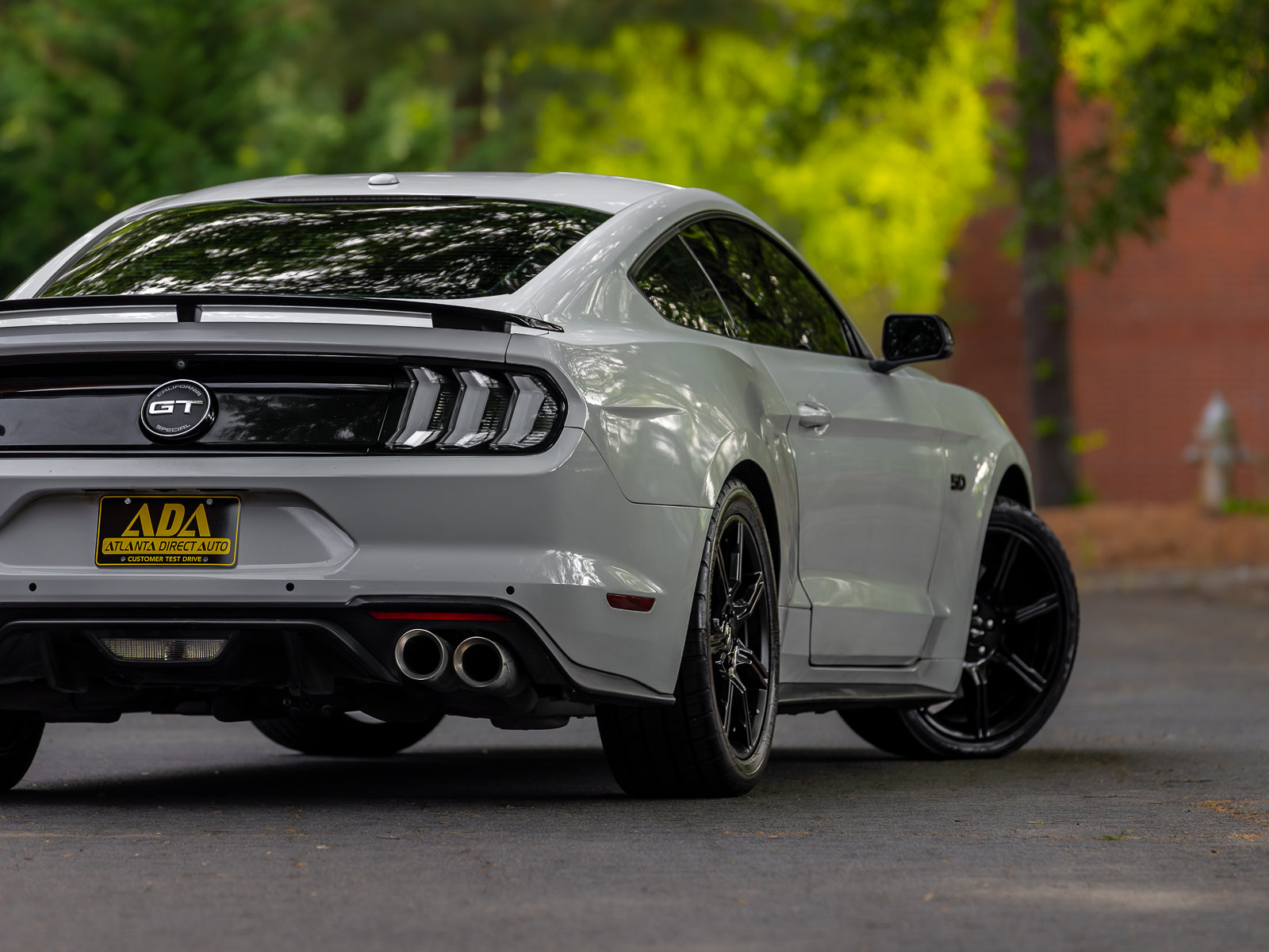 Used 2017 Ford Mustang GT Premium w/ Equipment Group 401A RWD image 30