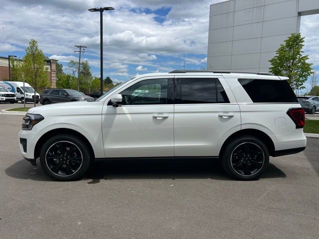 Used 2024 Ford Expedition Limited AWD/4WD image 8