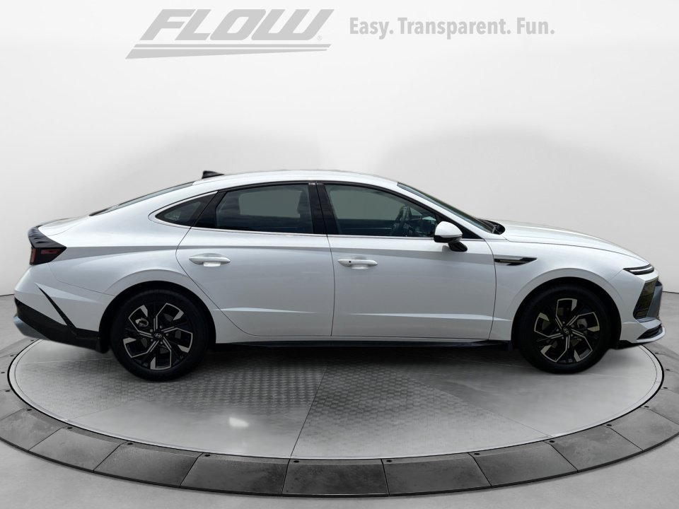 Used 2024 Hyundai Sonata SEL FWD image 10