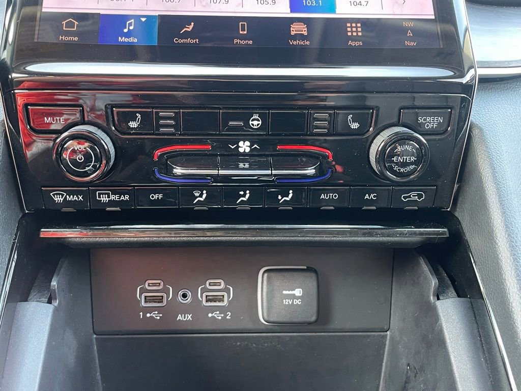 Used 2023 Jeep Grand Cherokee Limited image 35