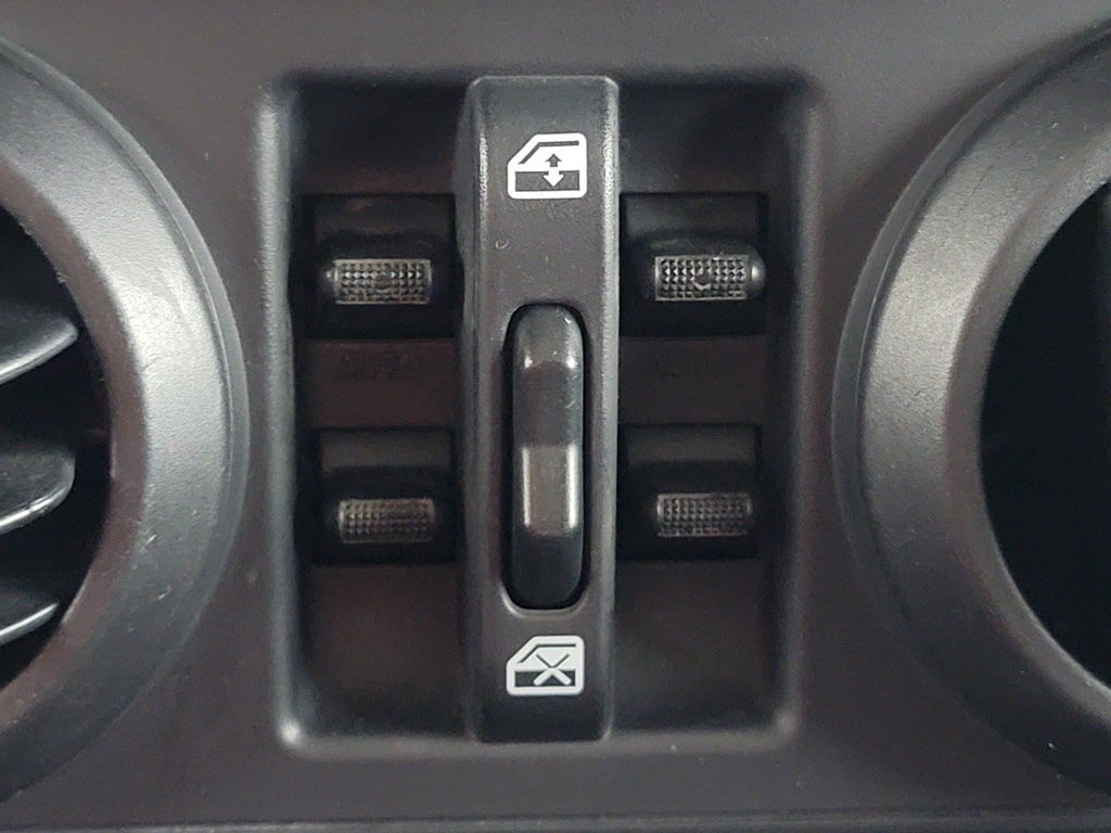 Used 2010 Jeep Wrangler Unlimited Sport AWD/4WD image 24