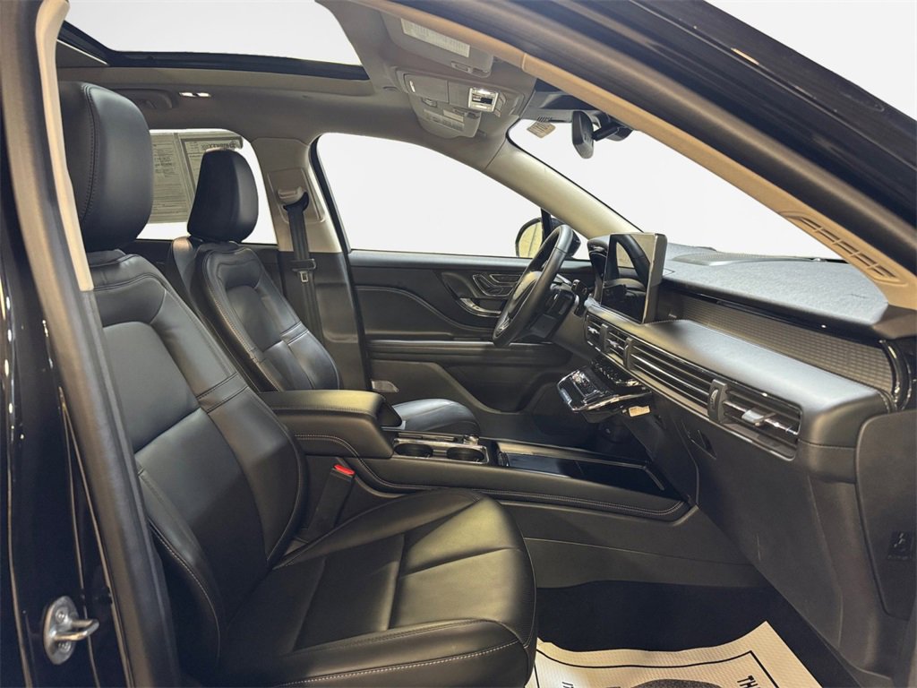 Used 2023 Lincoln Corsair AWD w/ Equipment Group 101A image 26