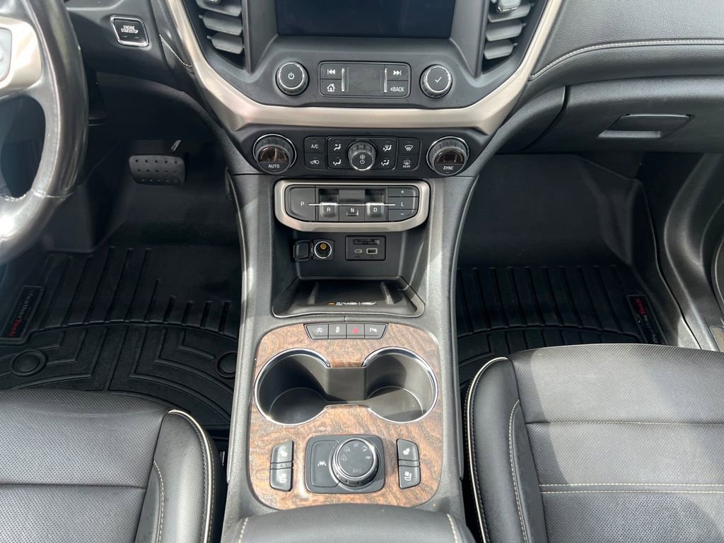 Used 2021 GMC Acadia Denali w/ Denali Technology Package AWD/4WD image 15