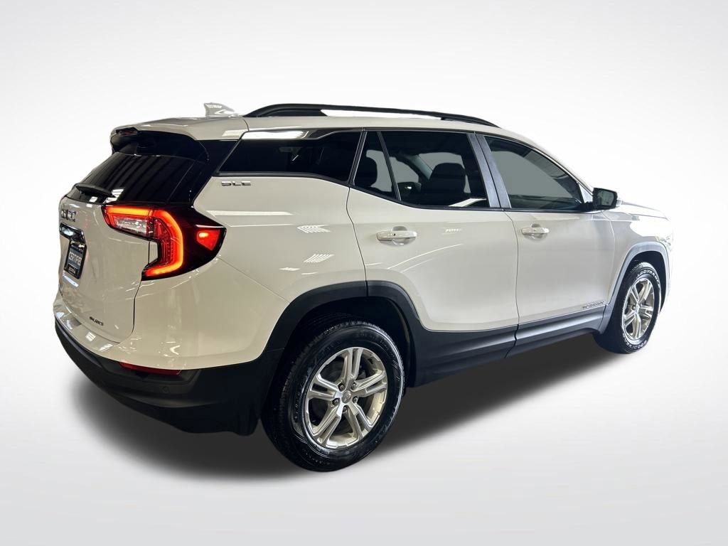 Certified 2023 GMC Terrain SLE w/ Driver Convenience Package image 5