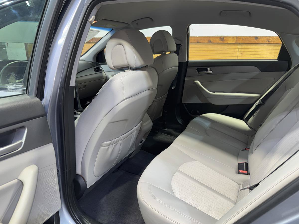 Used 2016 Hyundai Sonata SE FWD image 19