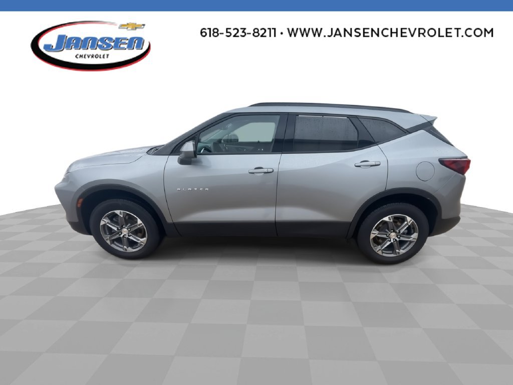 Used 2023 Chevrolet Blazer LT w/ Convenience Package FWD image 5