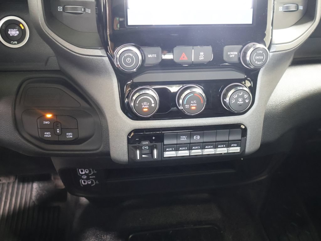 New 2026 RAM 5500 Tradesman AWD/4WD image 20