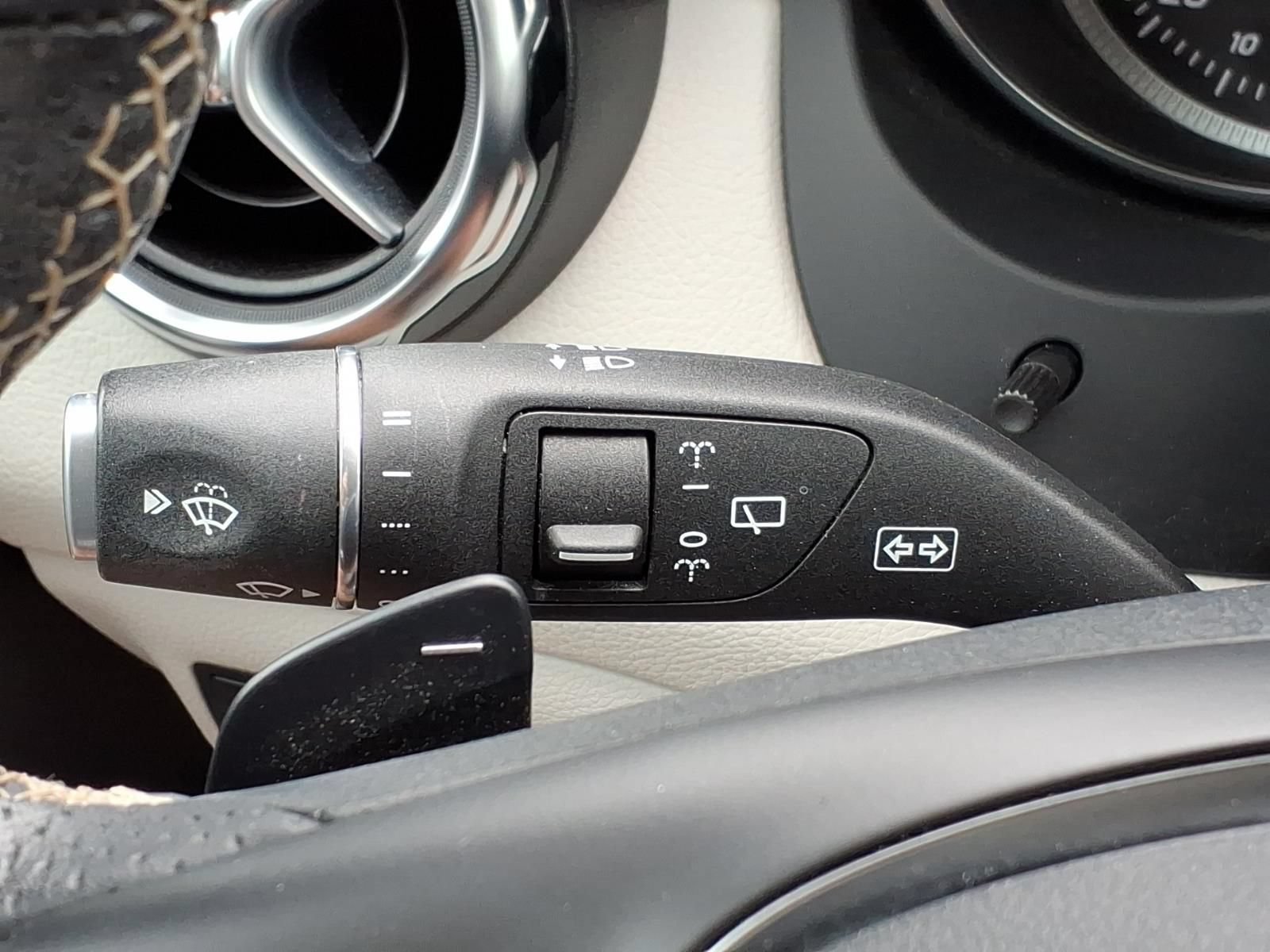 Certified 2018 Mercedes-Benz GLA 250 4MATIC image 27