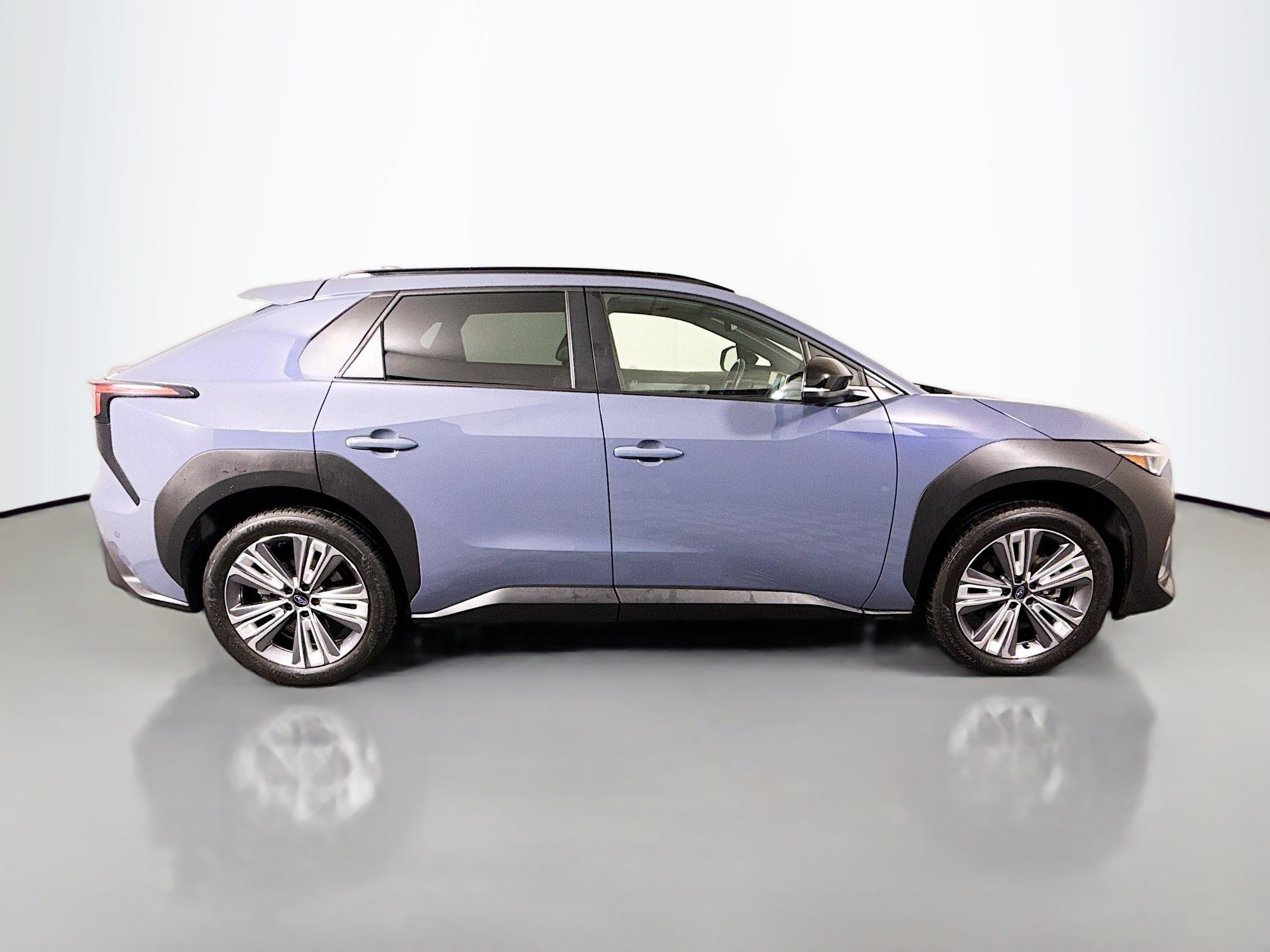 Used 2023 Subaru Solterra Limited image 11