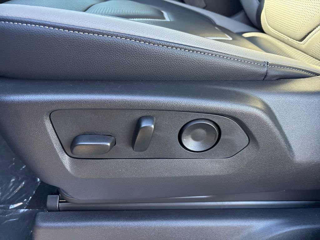 New 2025 Chevrolet Silverado 1500 RST w/ Convenience Package II image 11