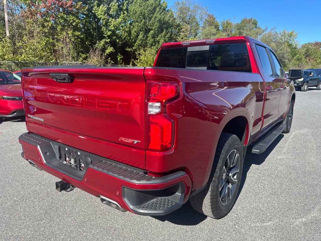 Used 2023 Chevrolet Silverado 1500 RST AWD/4WD image 5