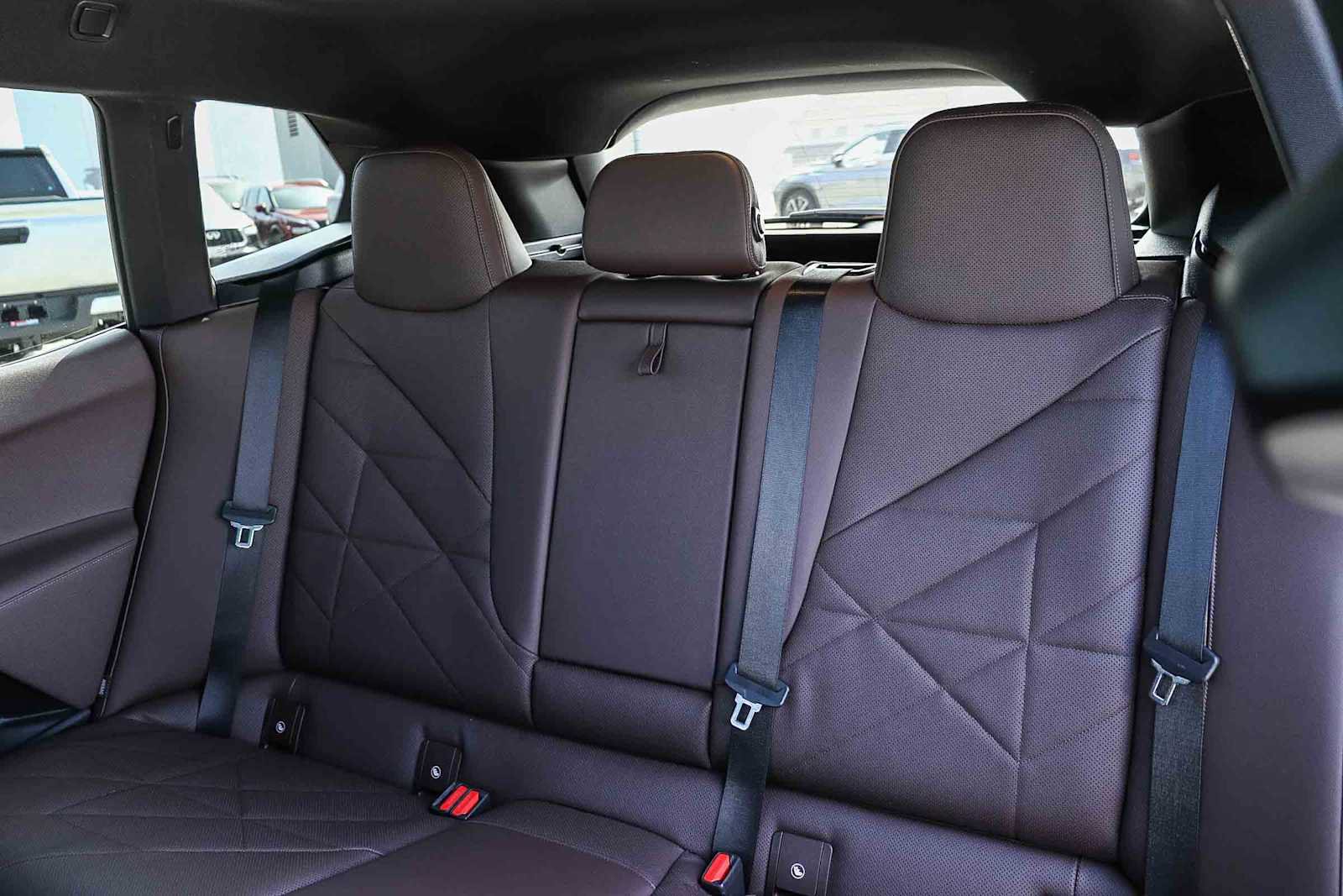 Used 2024 BMW iX xDrive50 w/ Convenience Package AWD/4WD image 21
