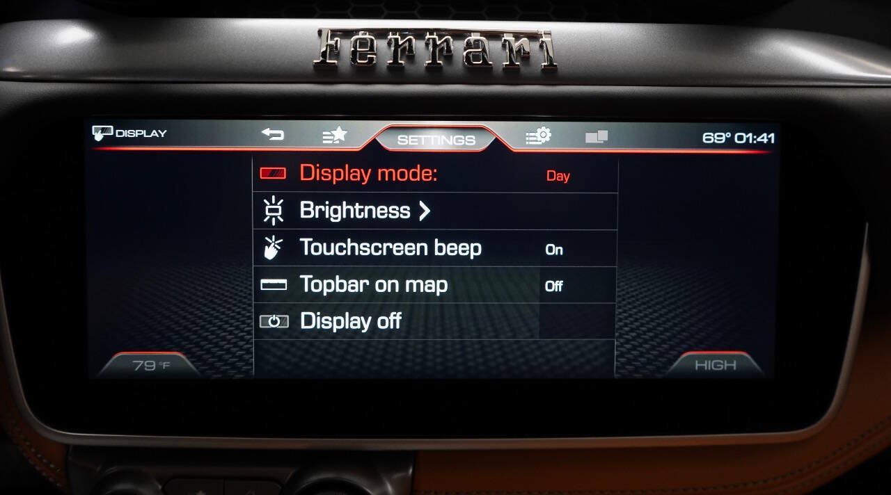 Used 2019 Ferrari Portofino RWD image 98