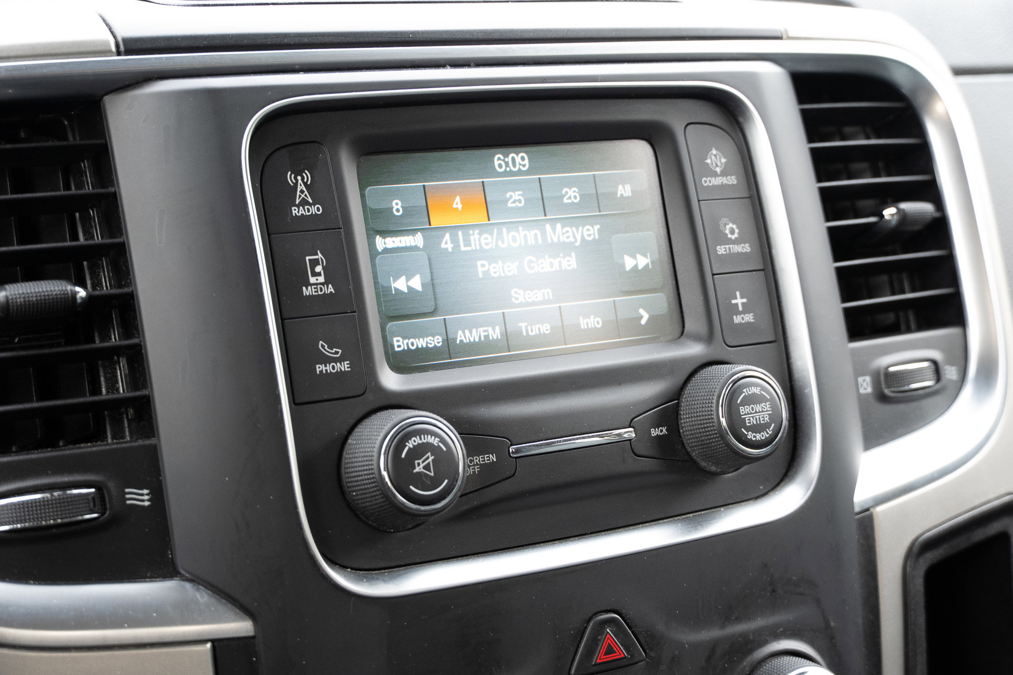 Used 2016 RAM 1500 Classic SLT image 31