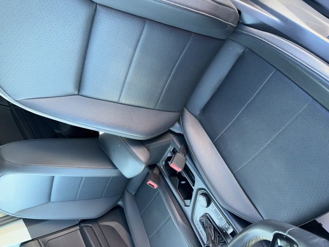 Used 2020 Volkswagen Tiguan SEL image 13