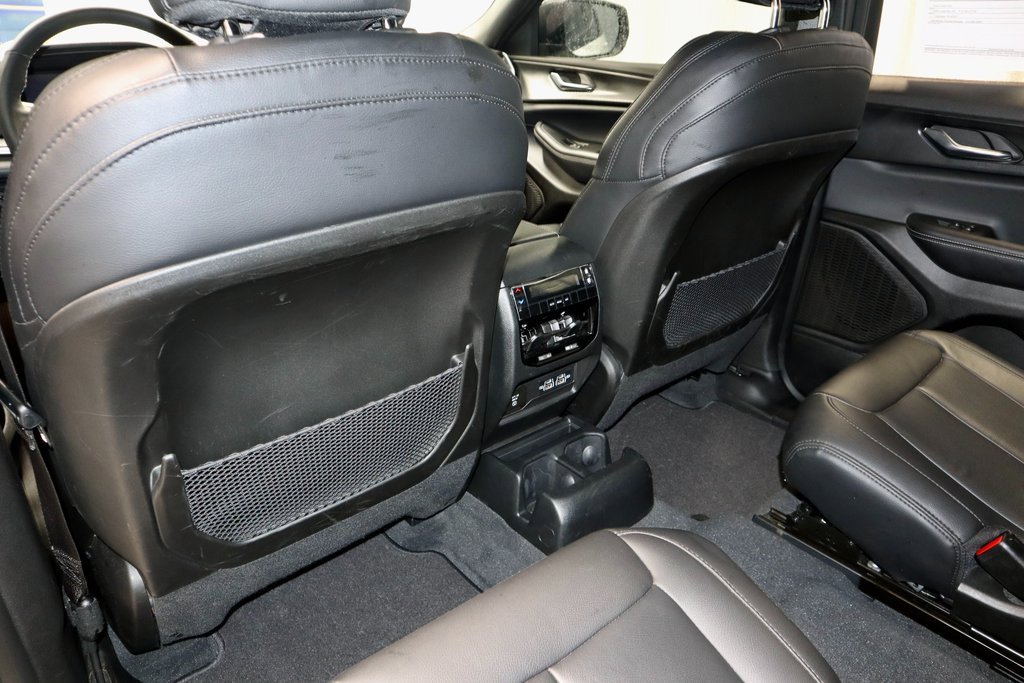 Used 2025 Jeep Grand Cherokee L Laredo w/ Luxury Tech Group I image 23