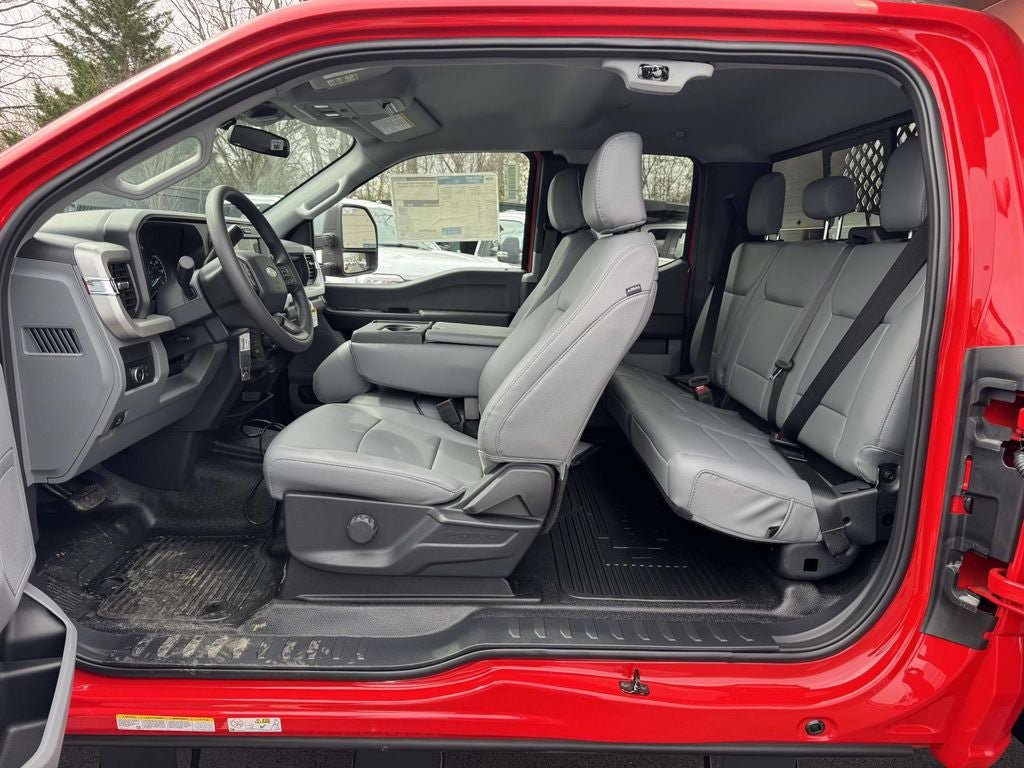 New 2026 Ford F550 4x4 Supercab Super Duty image 13