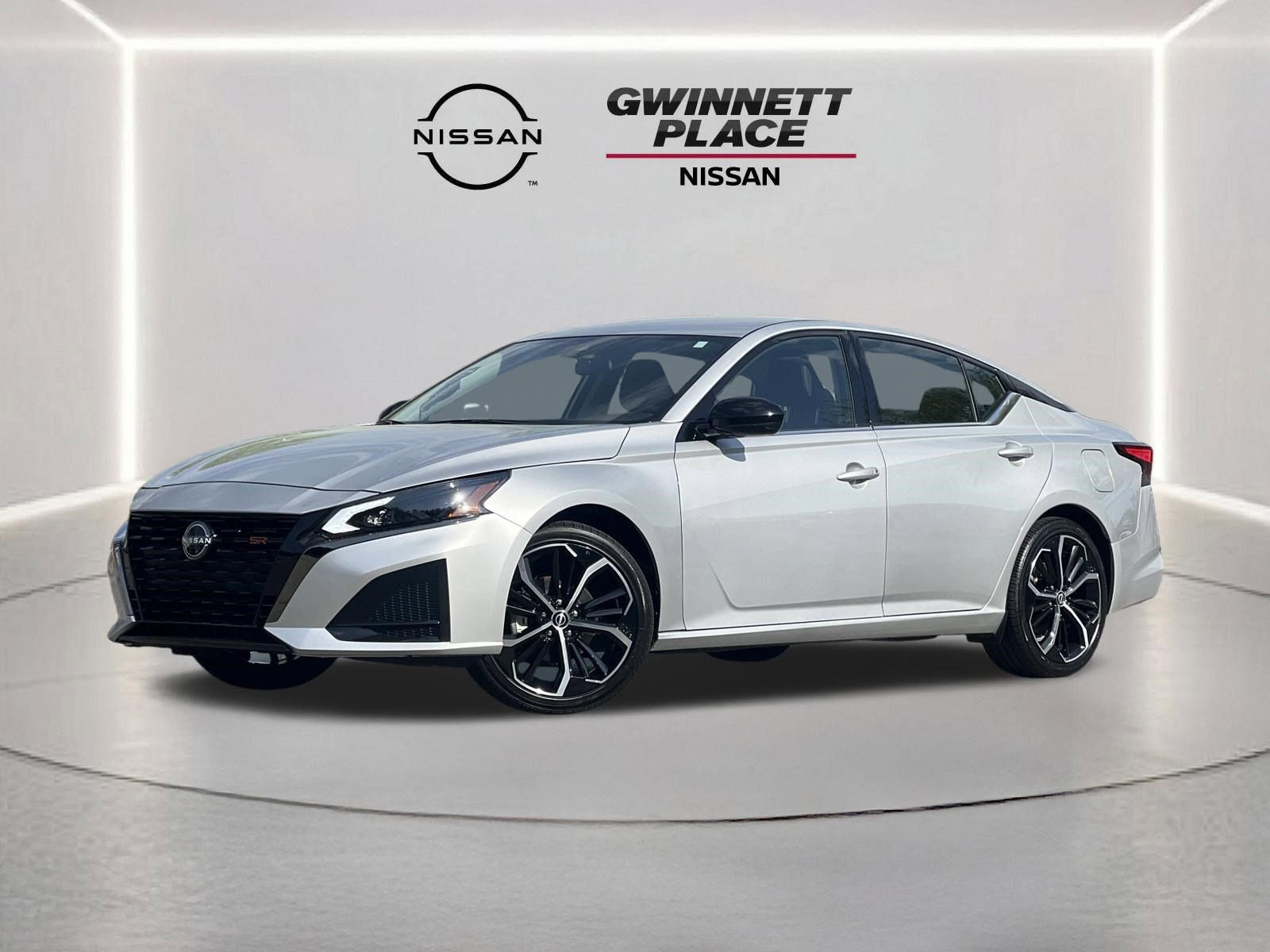 Used 2024 Nissan Altima 2.5 SR