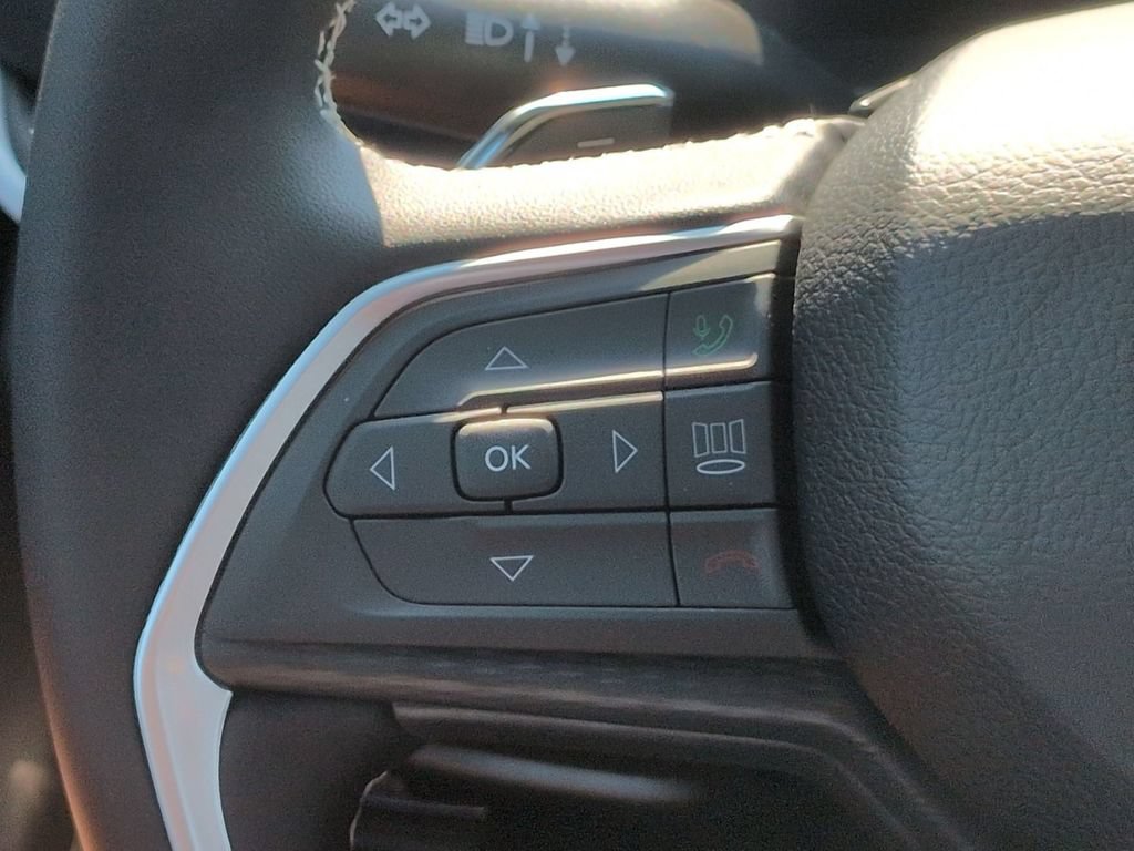 New 2026 Jeep Grand Cherokee L Laredo AWD/4WD image 16