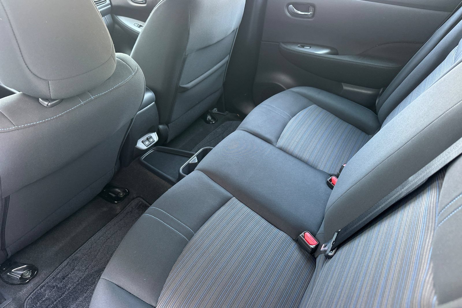 Certified 2025 Nissan Leaf S FWD image 13