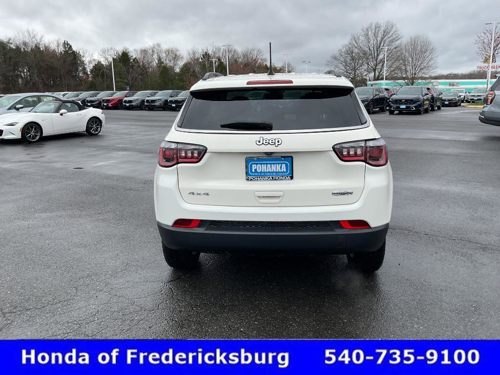 Used 2019 Jeep Compass Latitude w/ Popular Equipment Group AWD/4WD image 5