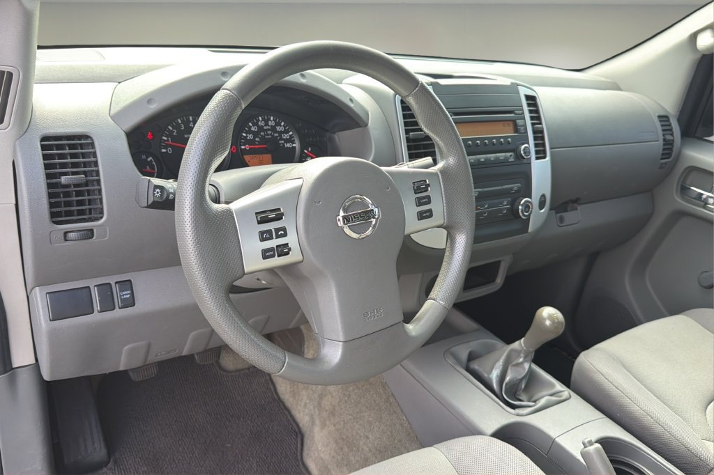 Used 2014 Nissan Frontier S w/ S Preferred Package RWD image 16