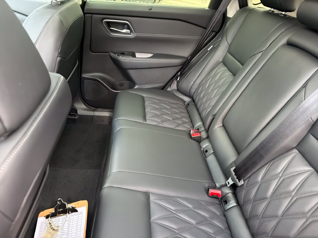 New 2026 Nissan Rogue Platinum w/ Platinum Premium Package AWD/4WD image 32