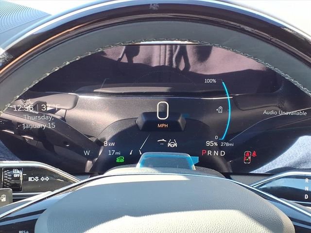 New 2026 Cadillac Optiq Luxury 2 image 14