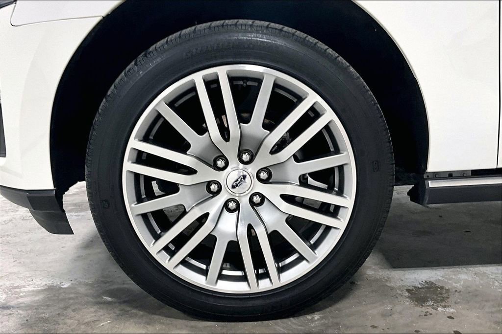 Used 2023 Ford Expedition Max Limited AWD/4WD image 11